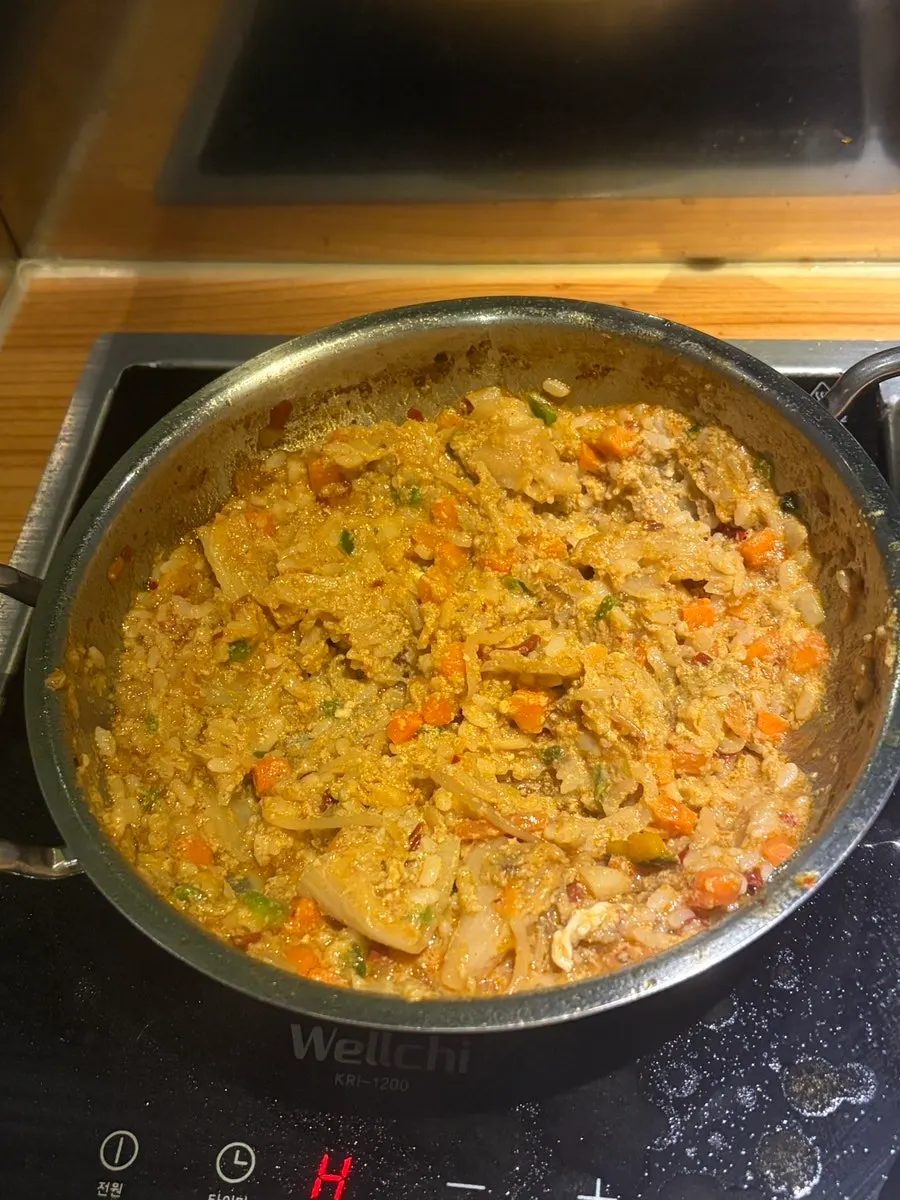 마무리로 먹은 마라탕 죽 한 냄비