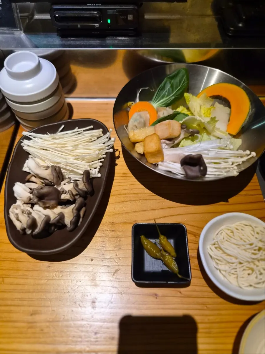 Solo spicy broth shabu-shabu place setting