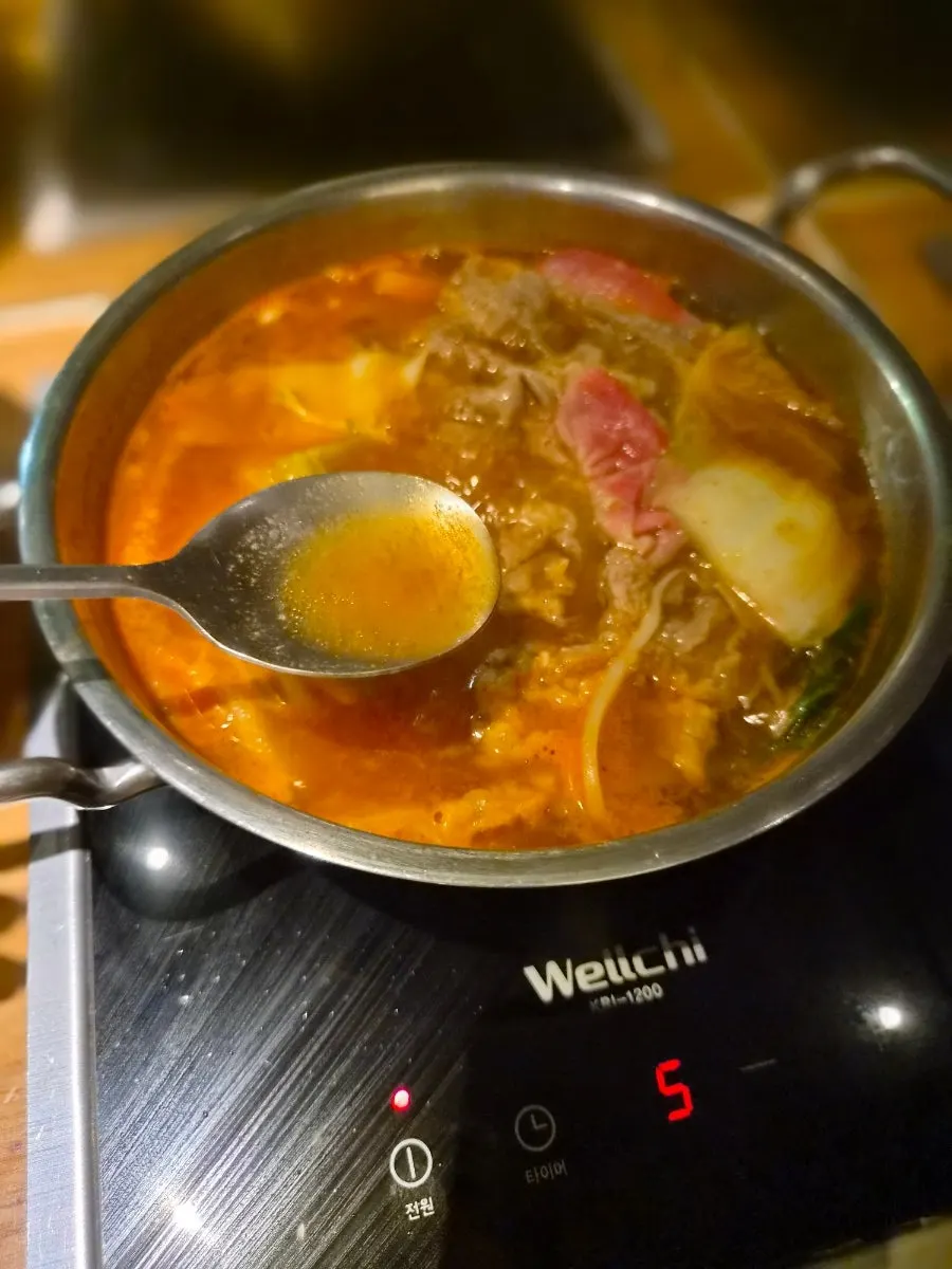 Solo shabu-shabu pot boiling