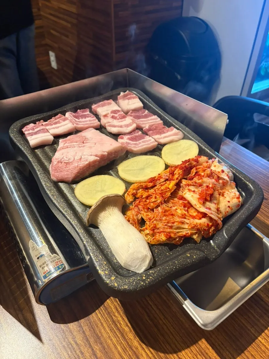 주문한 생삼겹살과 통항정살
