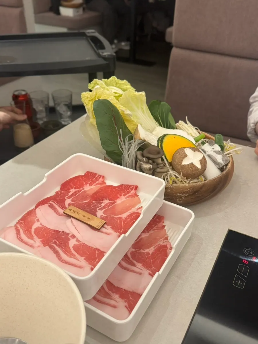 Top-grade black pork neck shabu set
