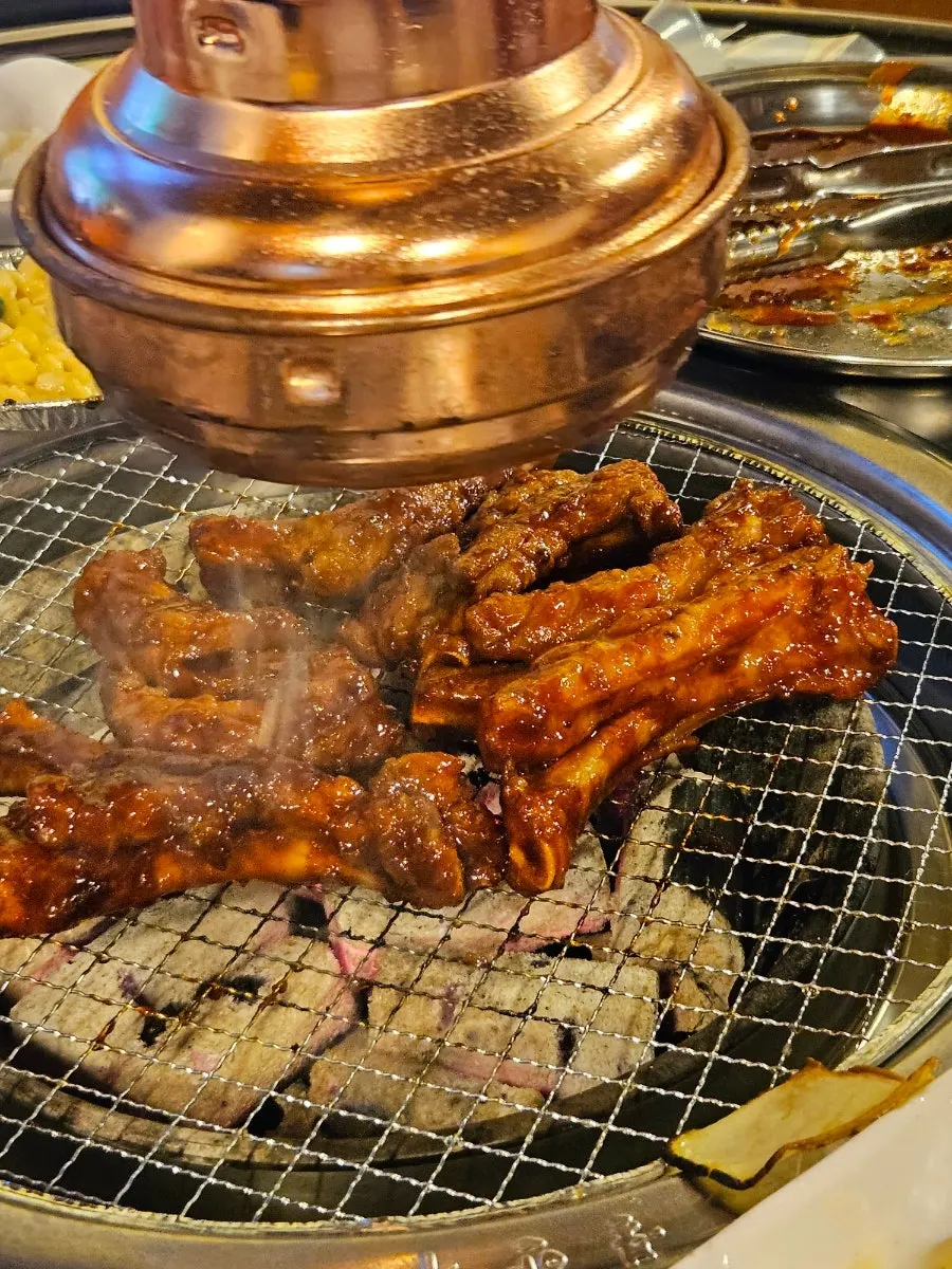 Spicy jjokgalbi placed on the grill