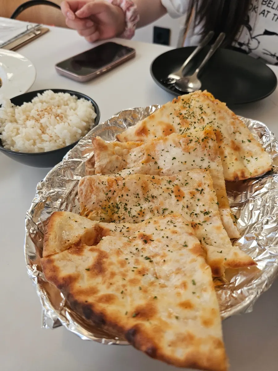 화덕 감자난과 밥