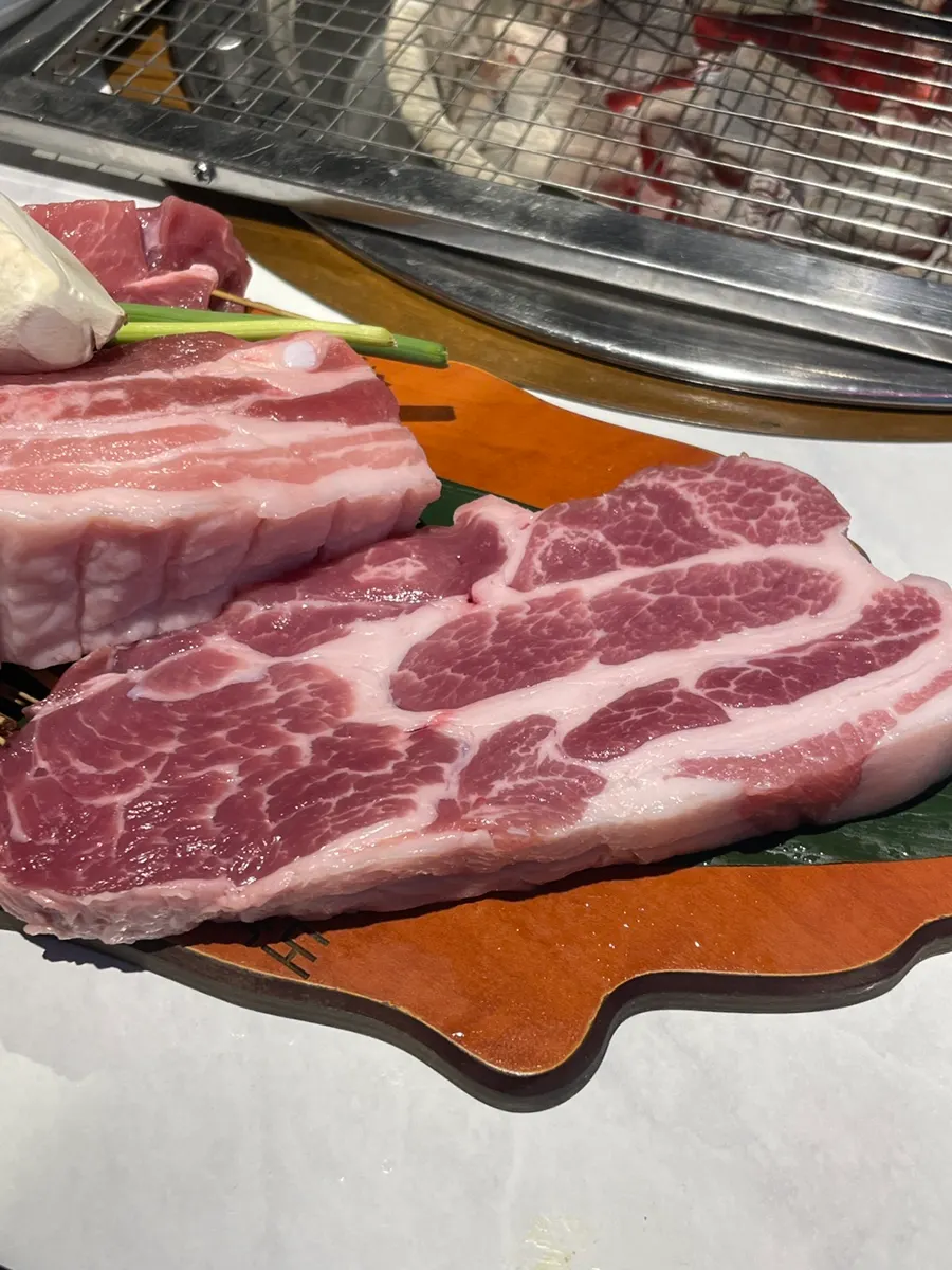Jeongyukdo Korean pork set accompaniments