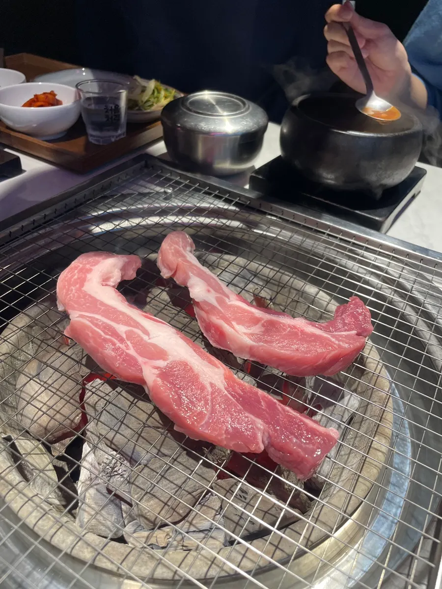 Grilling order for rib meat, pork belly, and pork neck