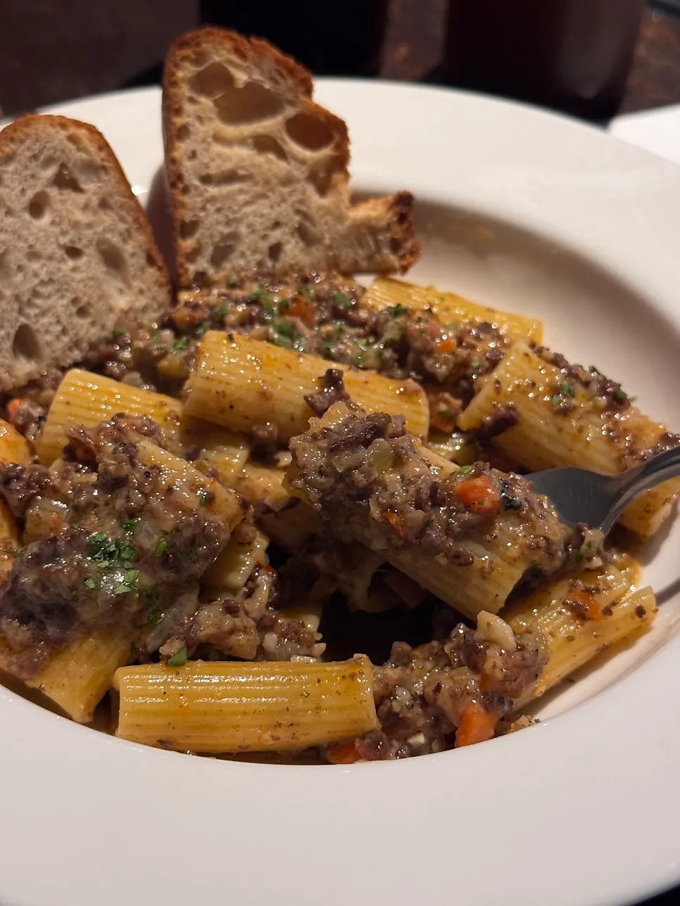 Rigatoni with ragù sauce