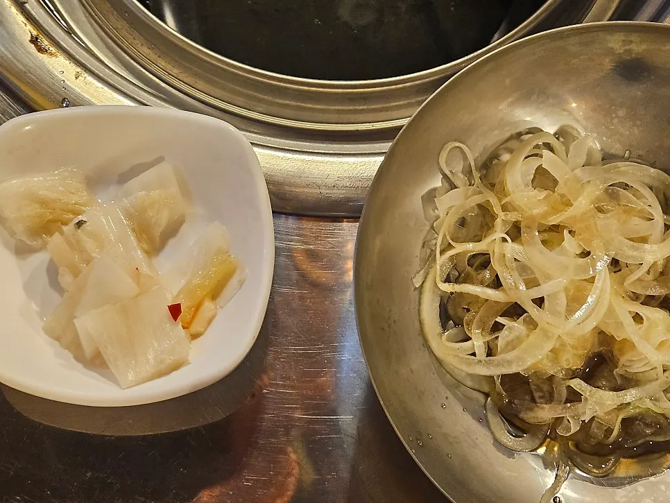 參뽀뽀豬肋排合井店基本小菜