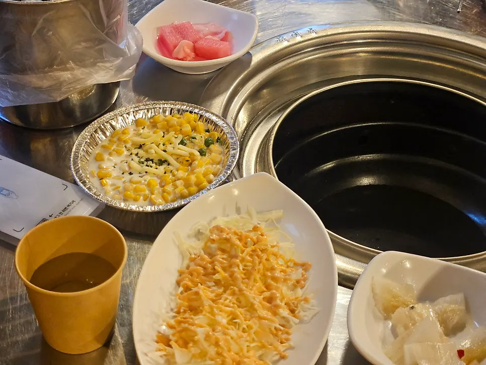 參뽀뽀豬肋排合井店基本上桌菜色
