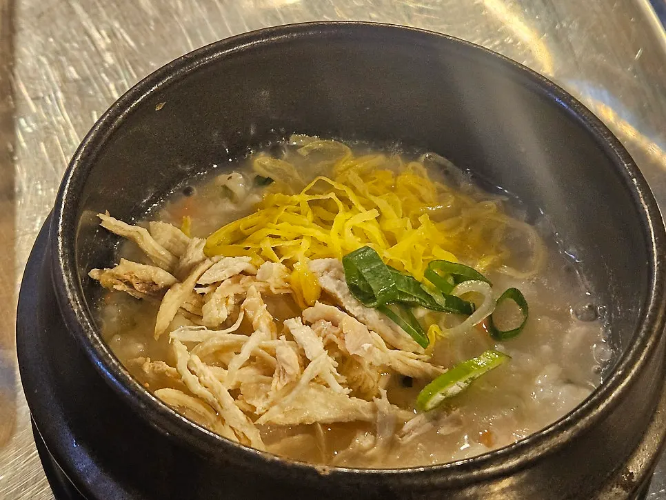 參뽀뽀豬肋排合井店飯前雞粥