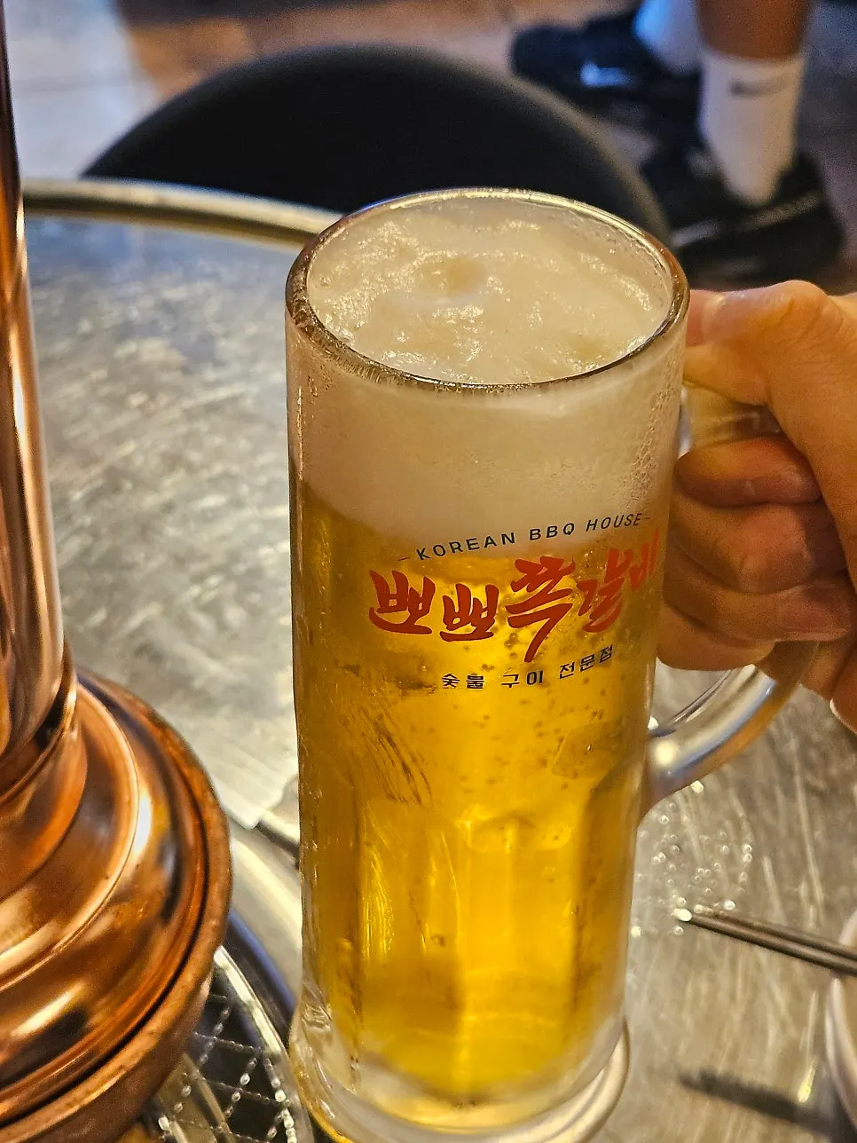 參뽀뽀豬肋排合井店一杯生啤酒