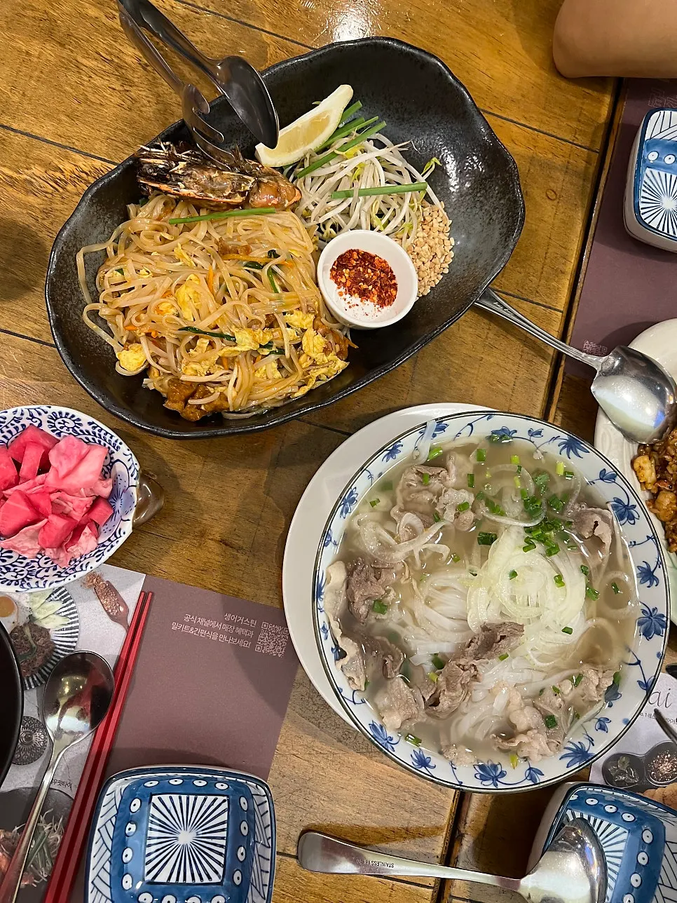 생어거스틴 합정점 테이블 세팅