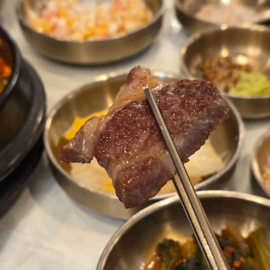 Close-up of grilled meat at Geumseong Hoegwan Hapjeong Main Branch