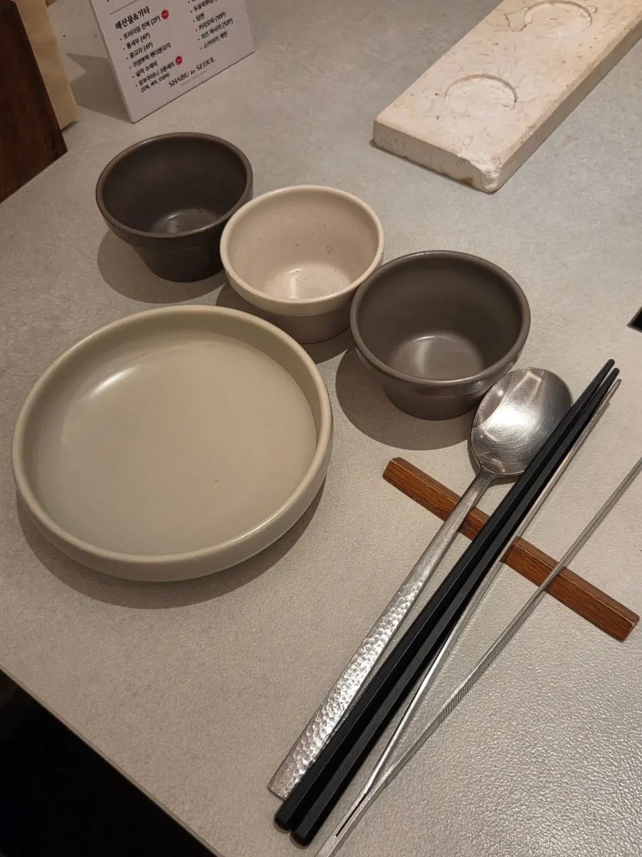 Shabu in Seoul合井店餐桌擺設