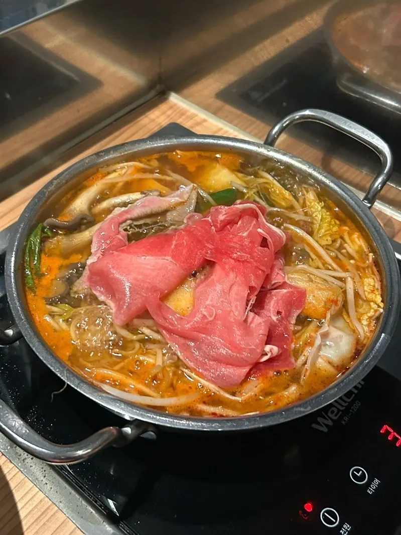 칠리소스에 찍은 피쉬볼