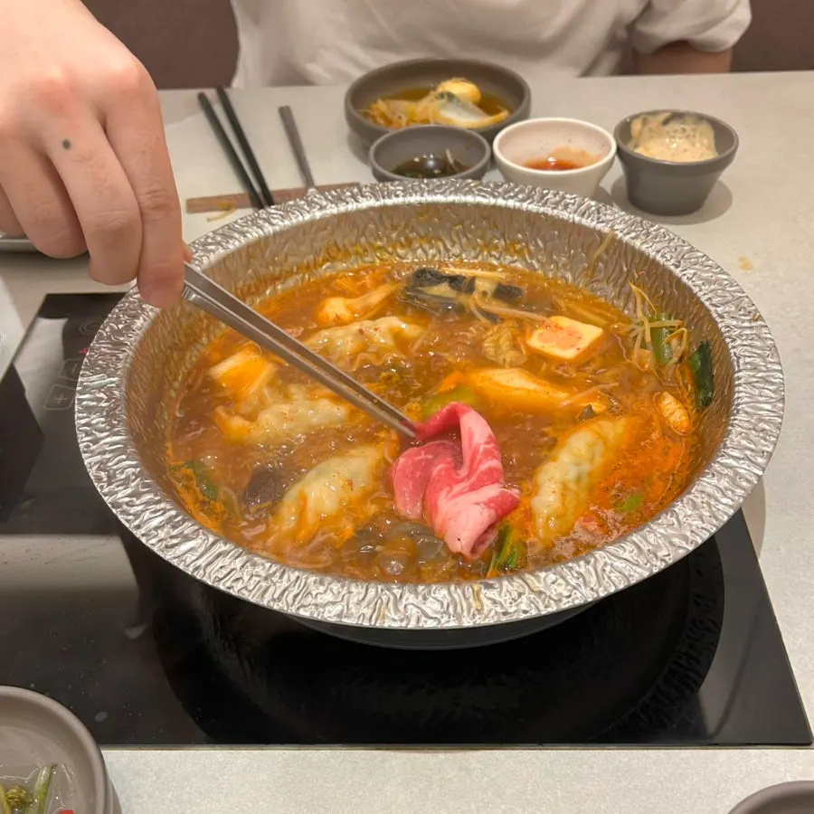 프라임 앵거스 알목심 샤브정식