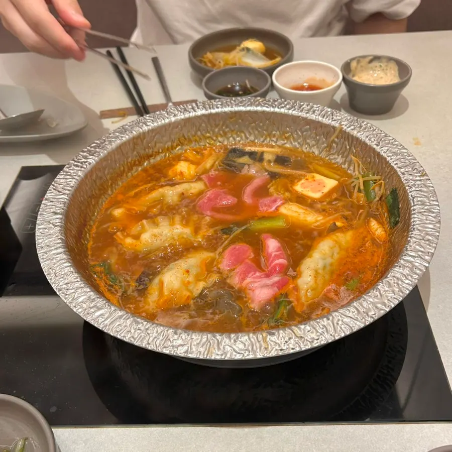 프라임 앵거스 알목심 샤브정식