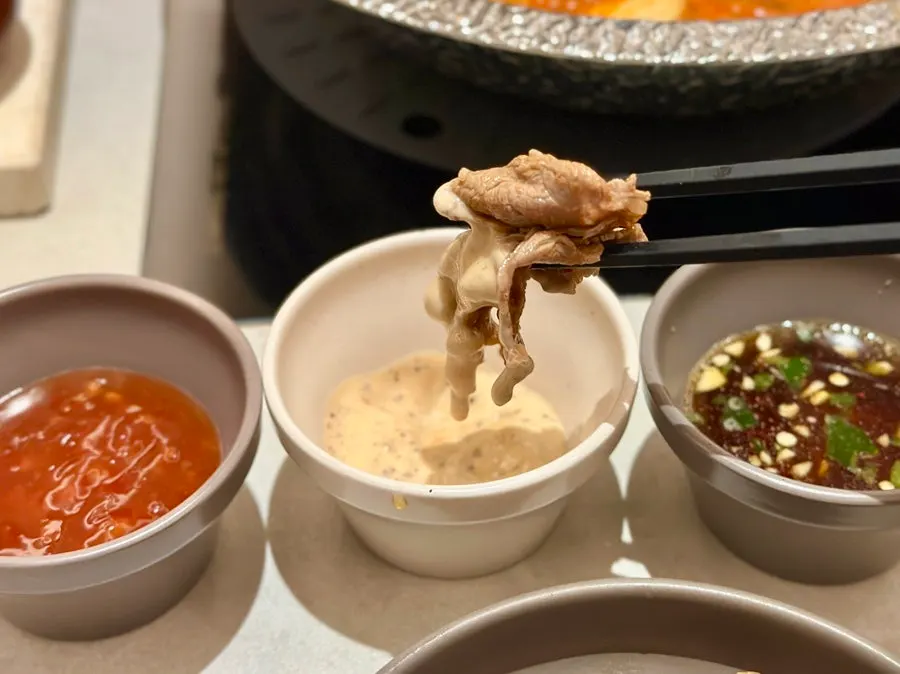 Soy sauce with garlic and cheongyang chili in a small dish