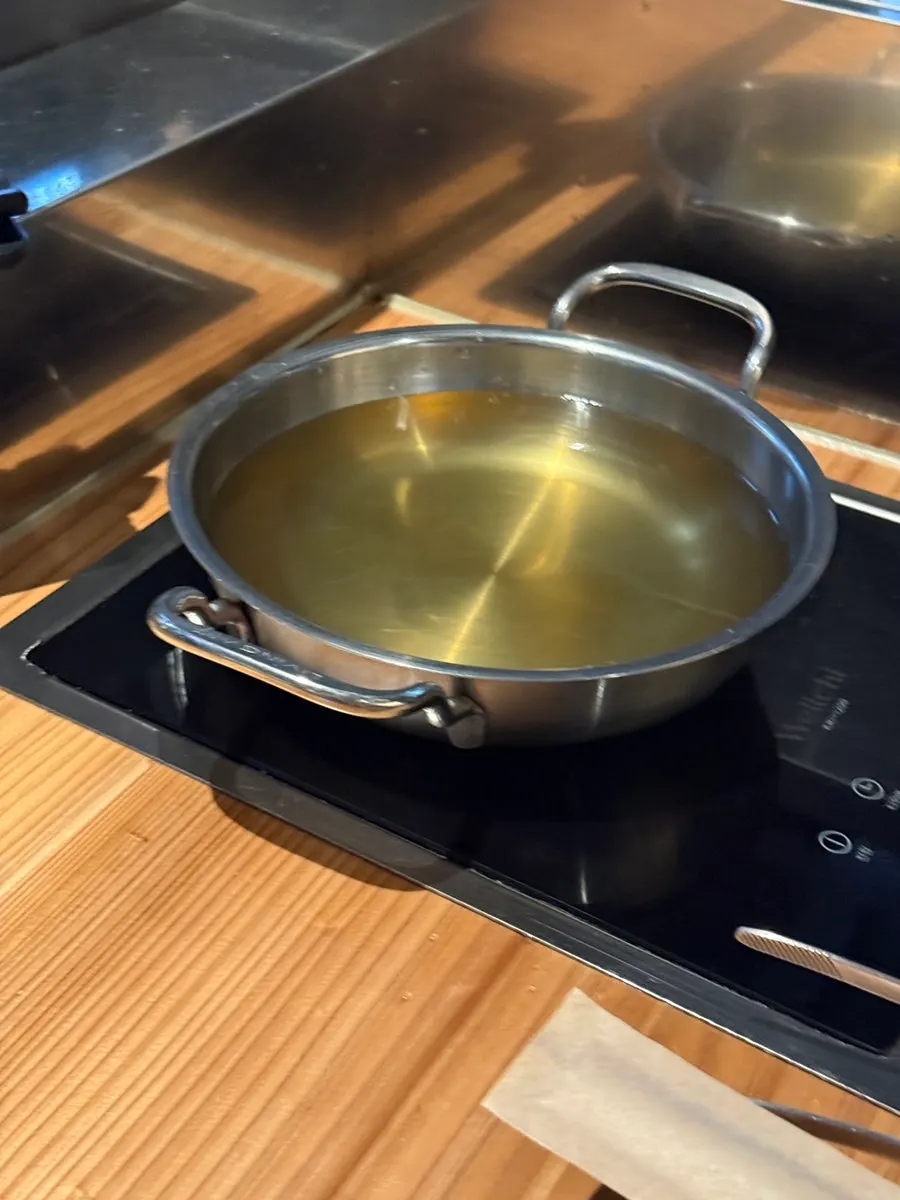 Pot of Nahonsha's clear broth shabu