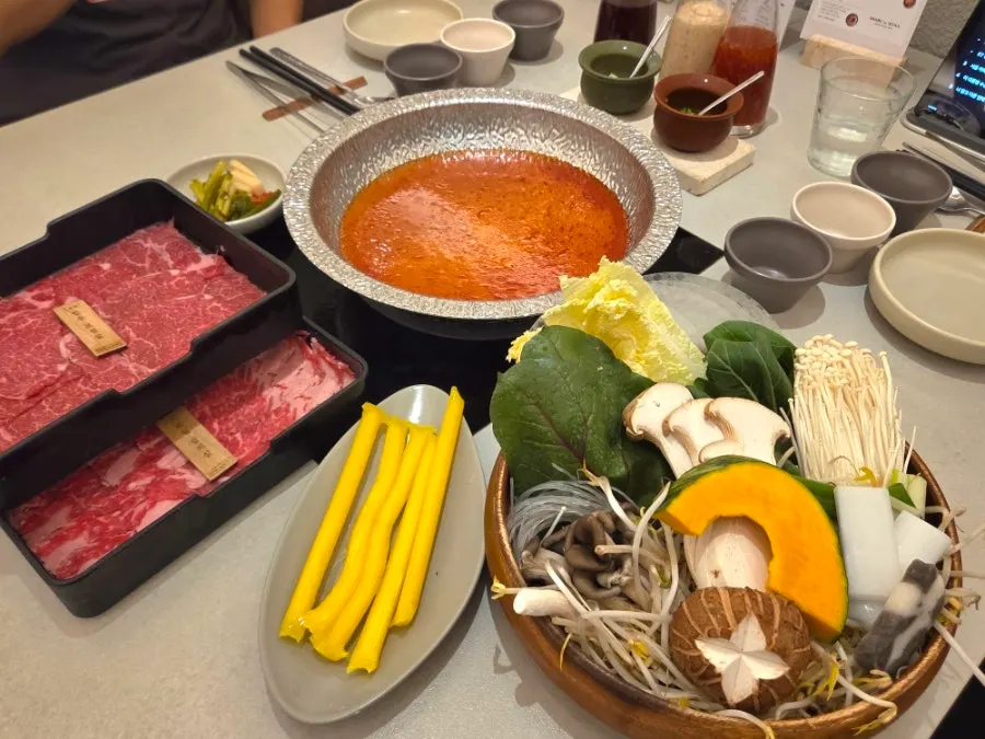 Beef tomato broth pot at Shabu in Seoul Hapjeong Branch