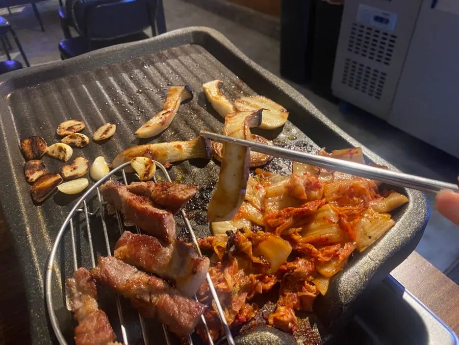 추가 주문한 항정살 생고기