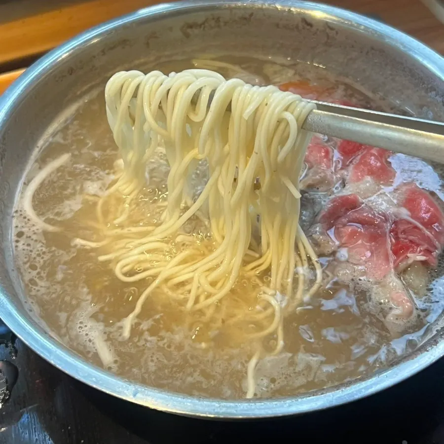 기본으로 나온 생면 스타일 면 사리