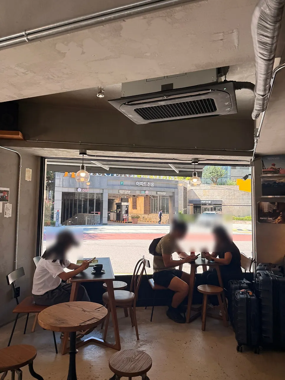 Calm interior view of Central Site Hapjeong