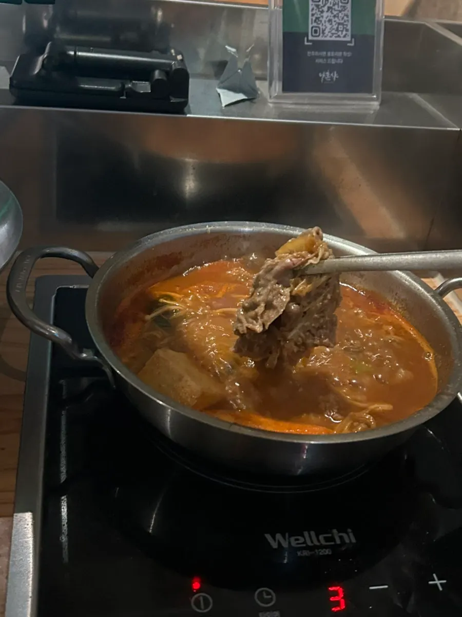 Several sauces and shabu-shabu ingredients