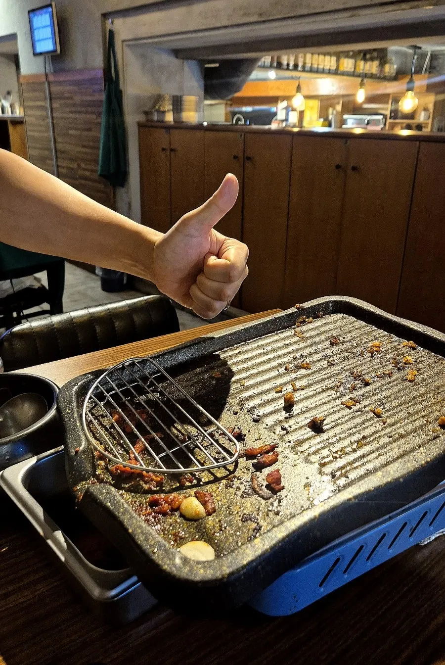 식사를 마무리한 이쪽 김치삼겹살 테이블
