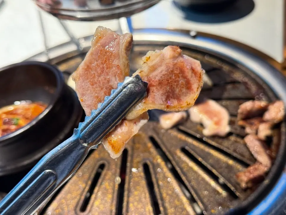 Grilled gabrisal with good fat-to-meat ratio