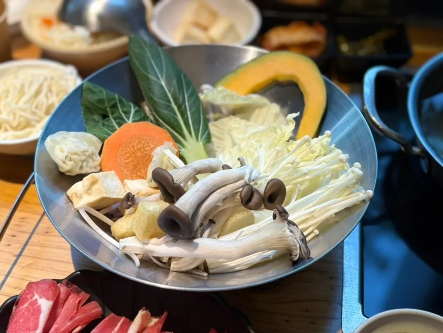 Clear broth shabu with added fish balls