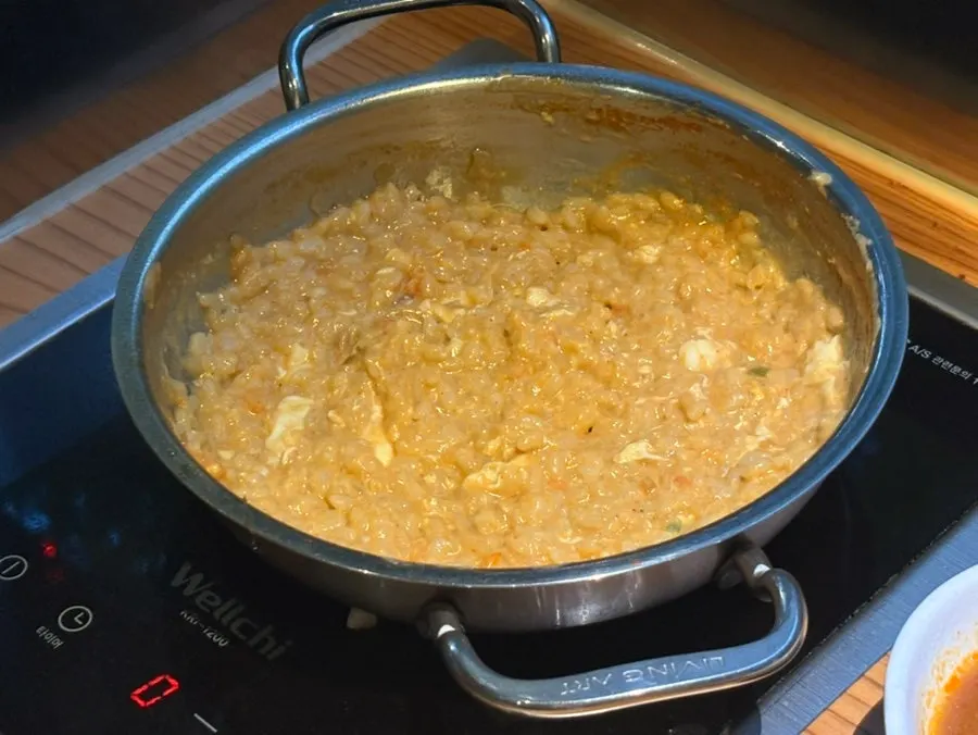 Self-serve porridge simmered in spicy broth