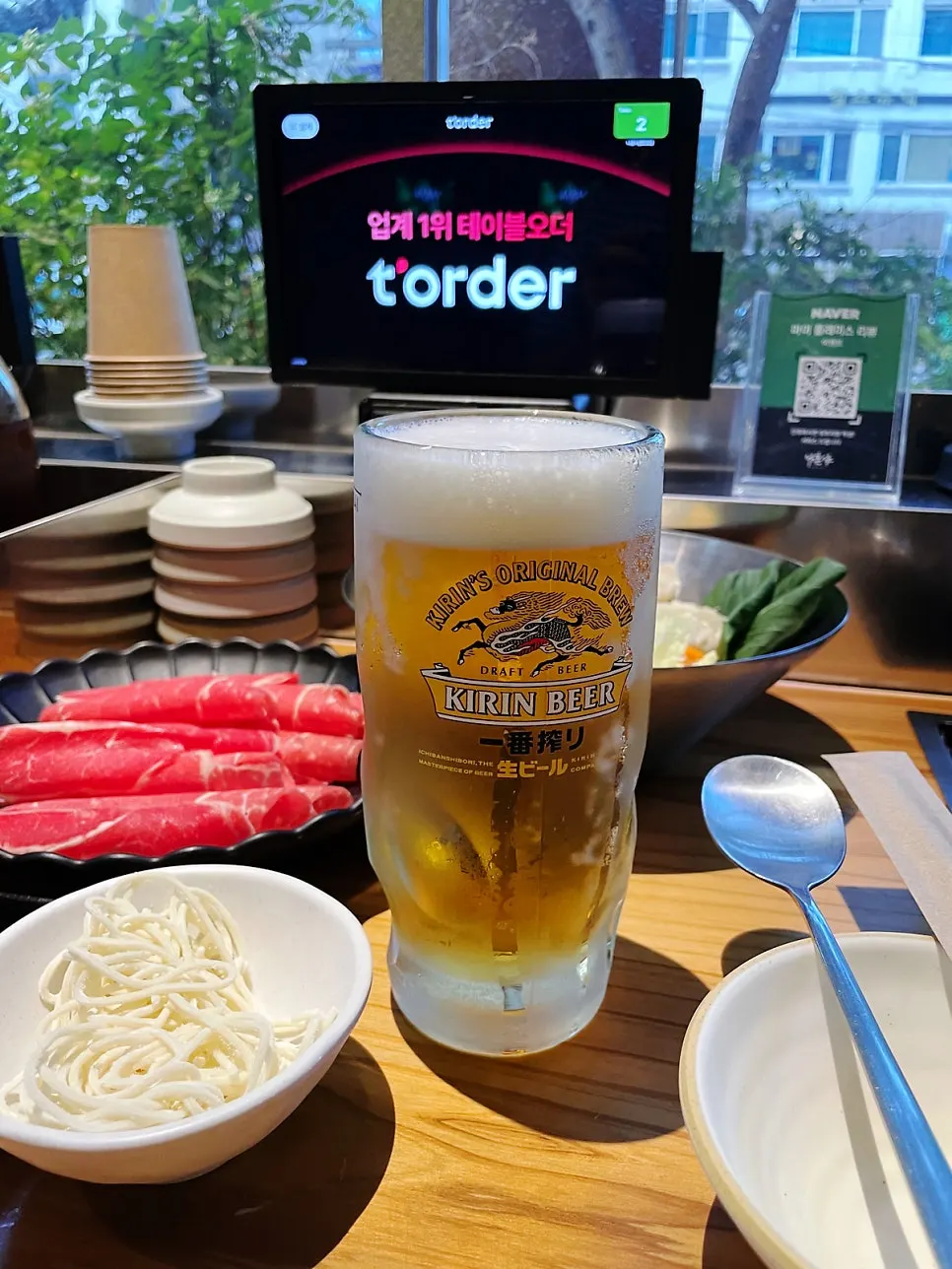 Tomato broth shabu with a tomato hot pot style broth