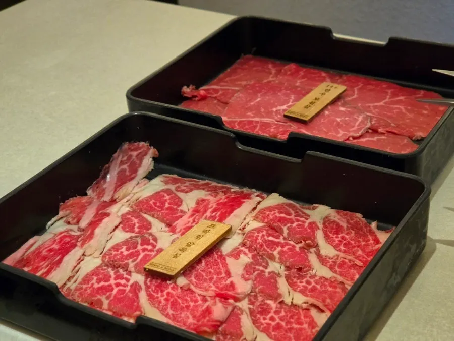 Thinly sliced shabu-shabu meat