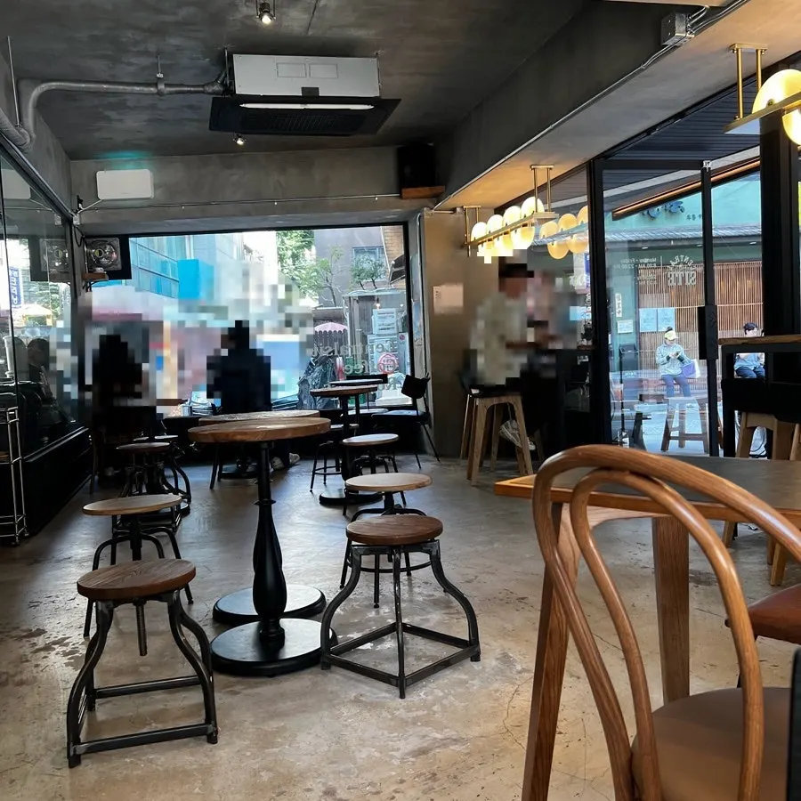 Interior with a four-person table at Central Site Hapjeong