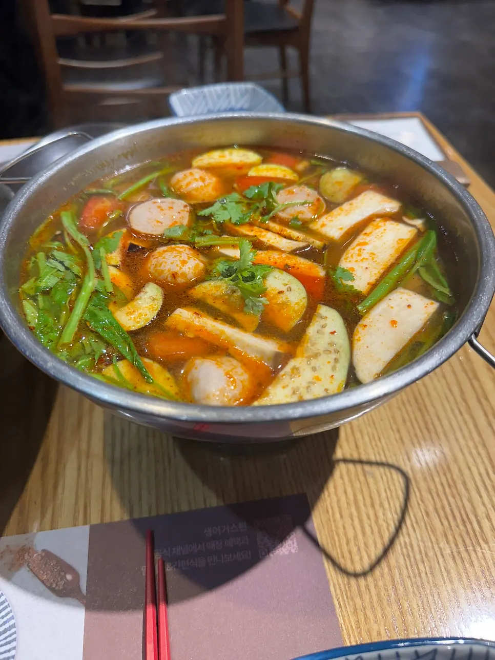 왕새우가 올라간 팟타이 메뉴