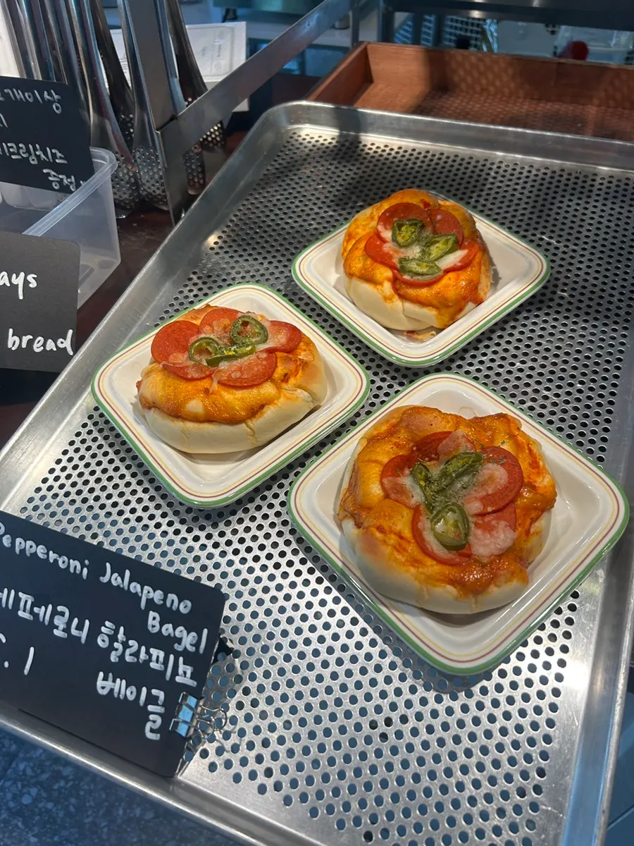 플래인 베이글 진열 모습