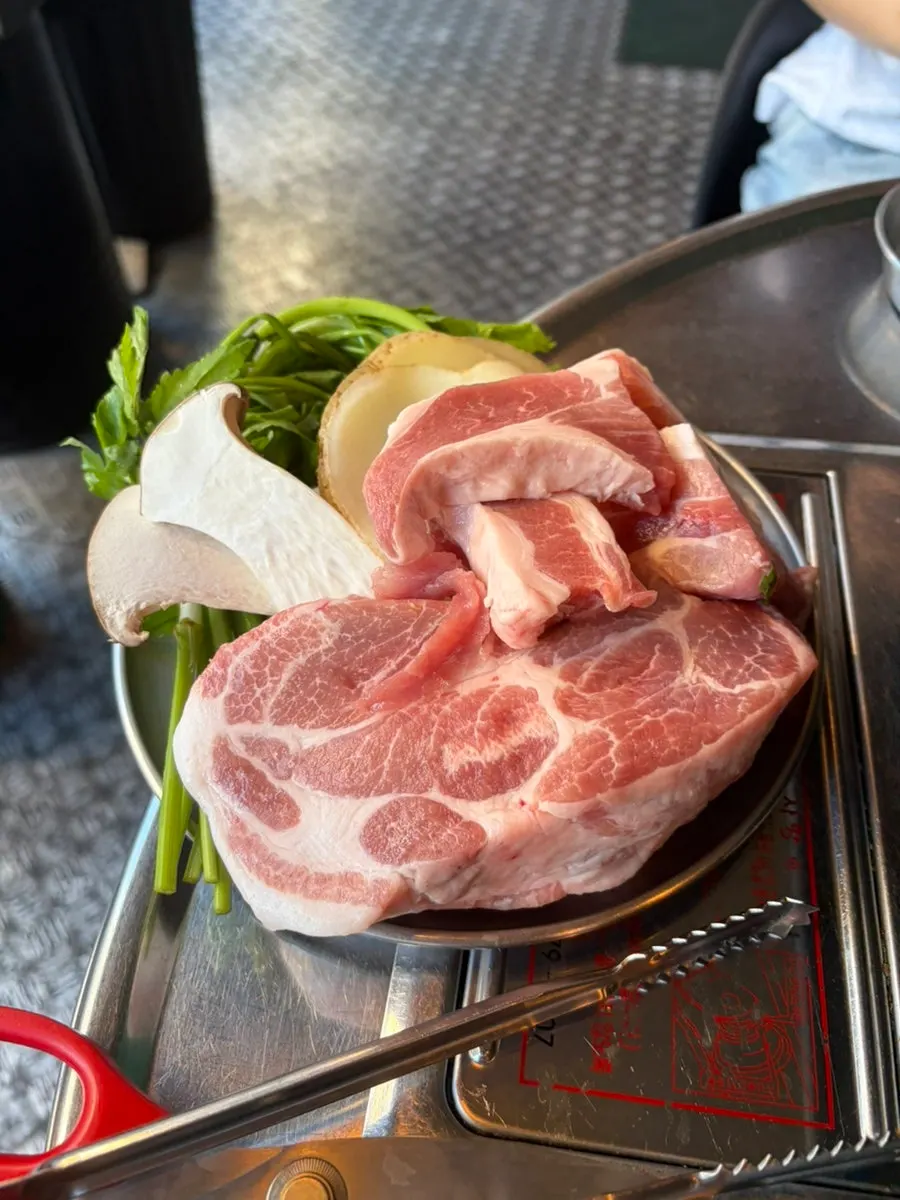 Gim Sukseong Special 2, thick pork neck and aged meat, 550g