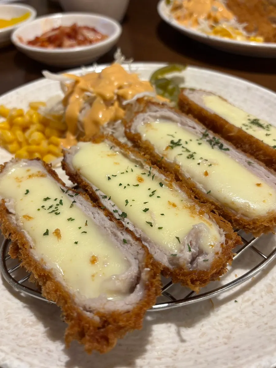Cheese pork cutlet with stretchy mozzarella