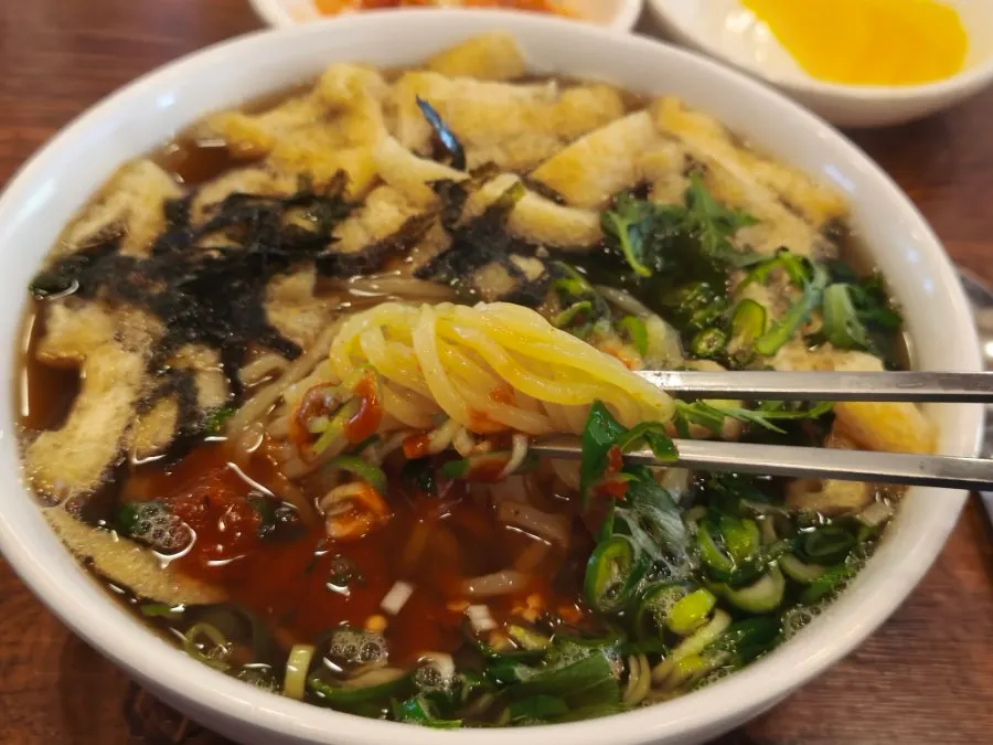 얼큰한 고추우동 국물