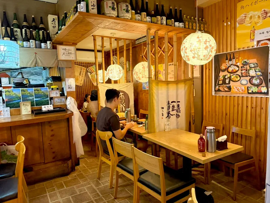 Partitioned seating at Haru izakaya