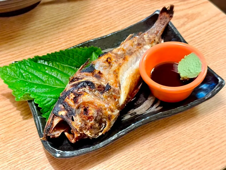 Charcoal-grilled rockfish, one piece
