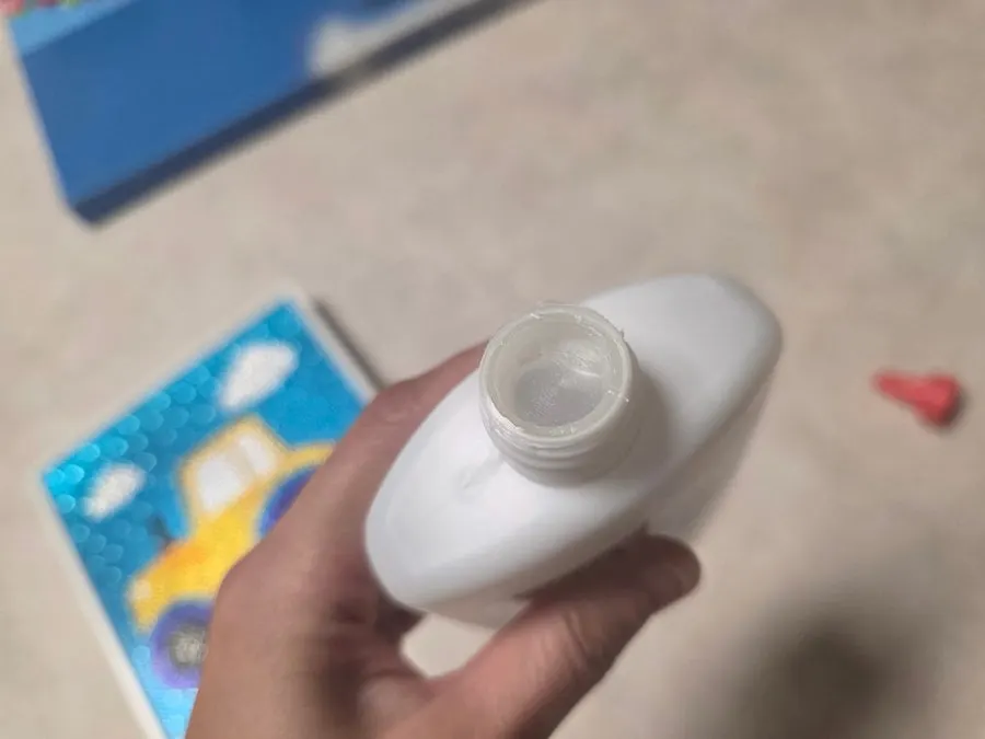 약제와 실리콘 브러시 구성