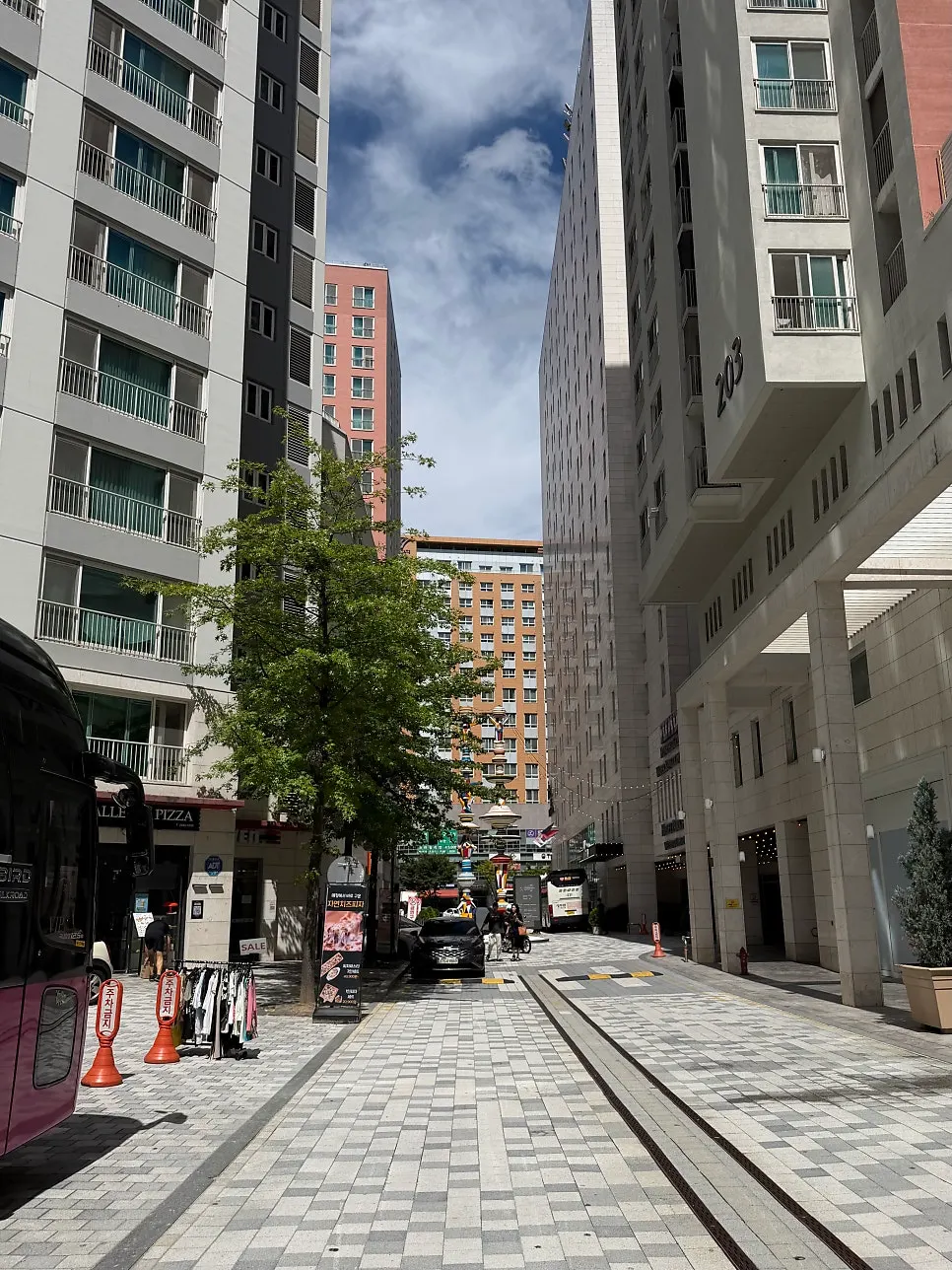 Exotic-looking street at Park Habio in Munjeong-dong