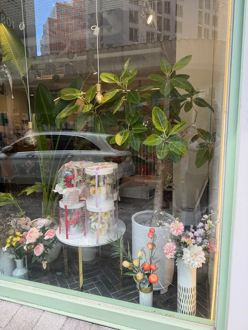 Spacious flower shop with a wide variety of products