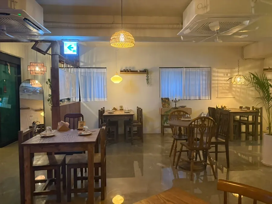 하우연 사당본점 홀 전경