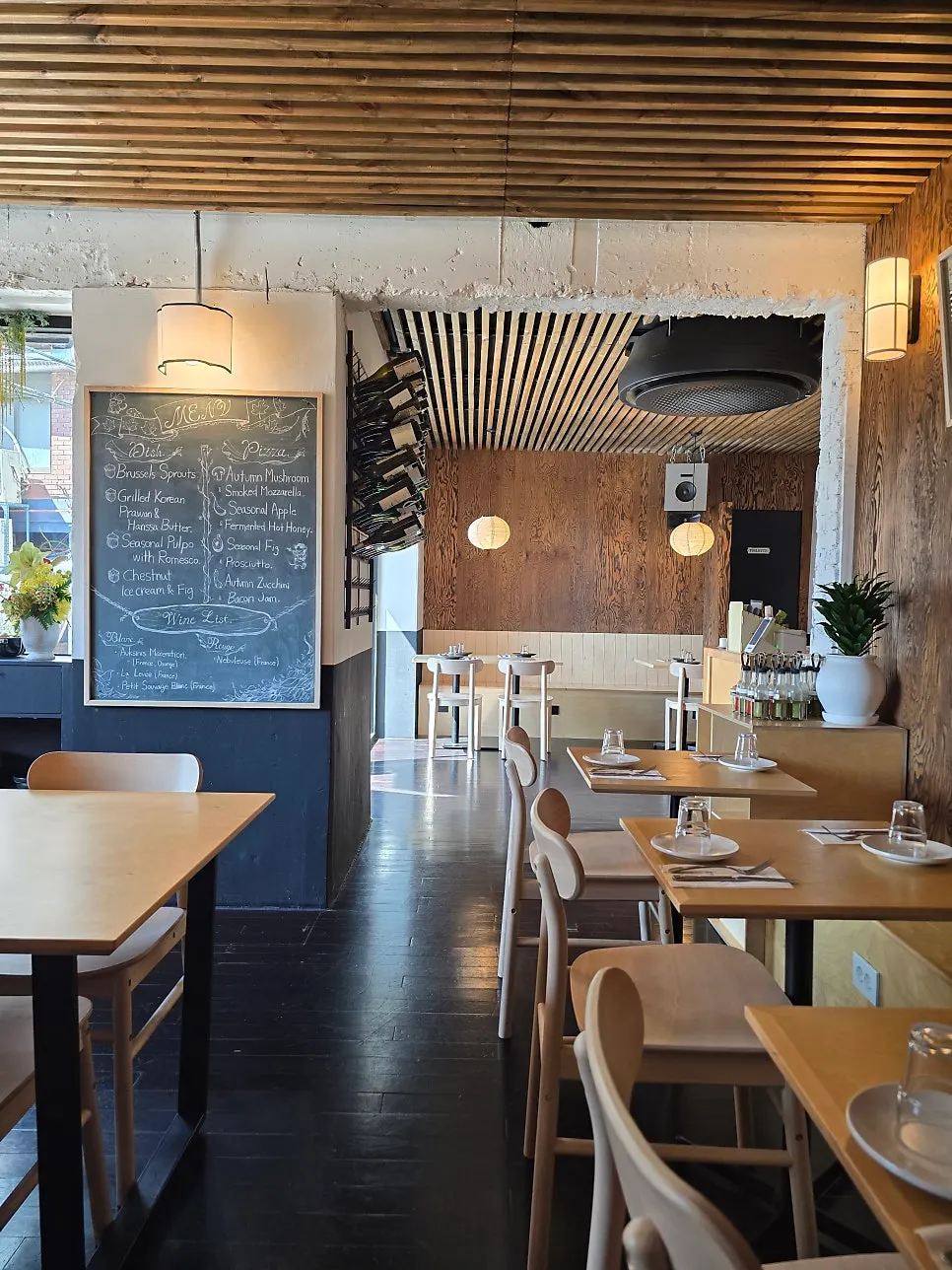 Tables and interior view of TPM hbc