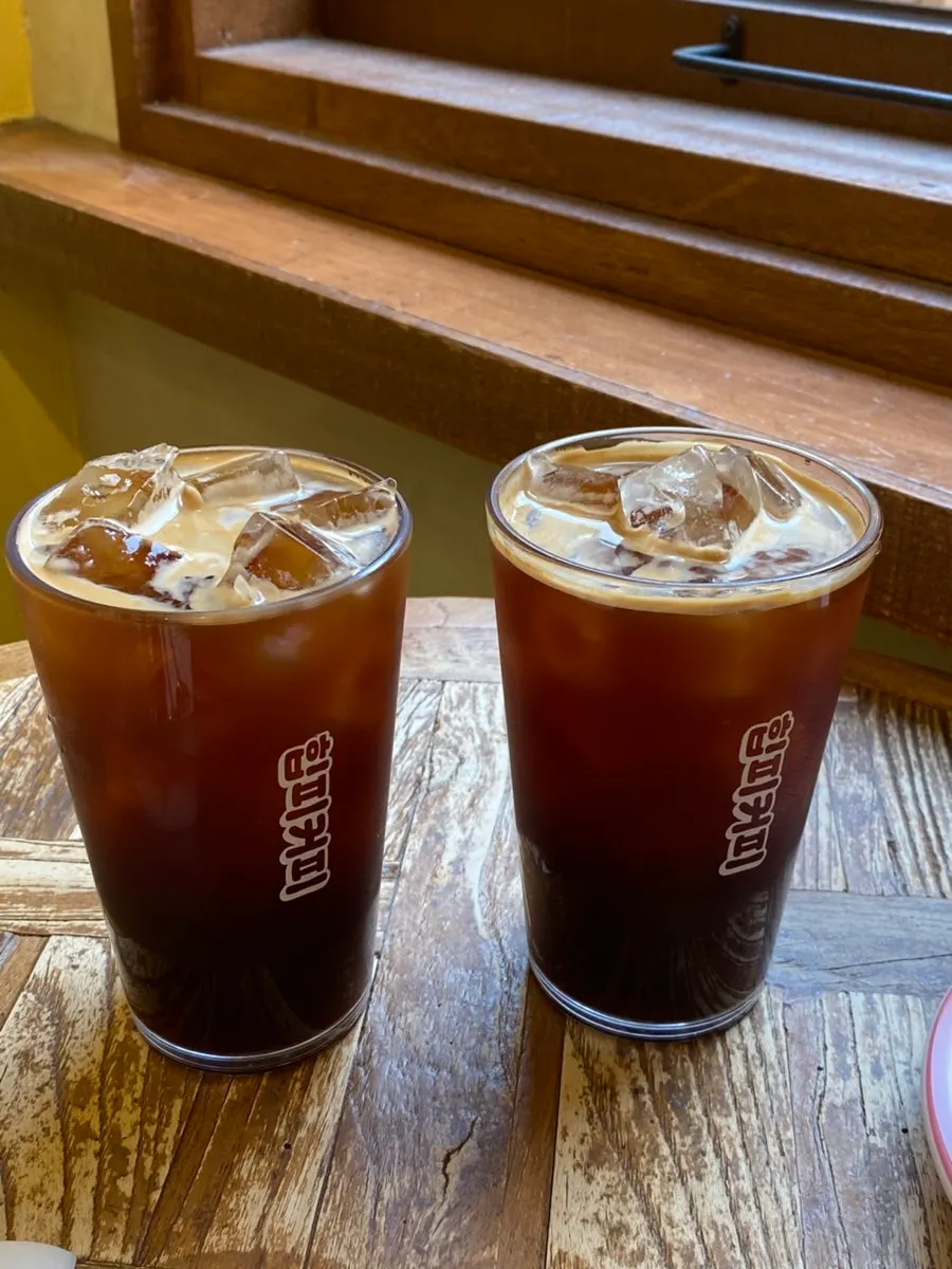힙피 아메리카노 한 잔