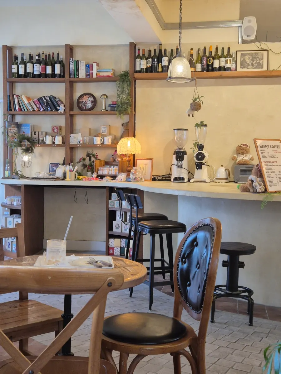 Clean, comfortable interior of Hippy