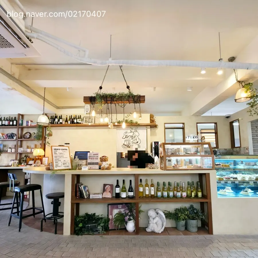 Front counter and lighting at Hippy café