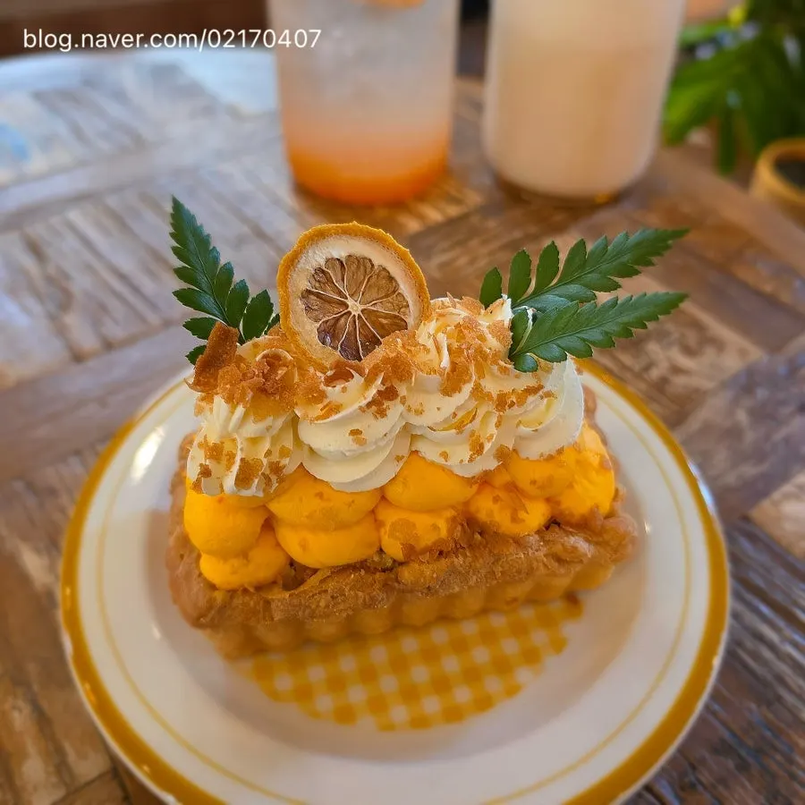 A slice of Hippy's lemon cake cream pie